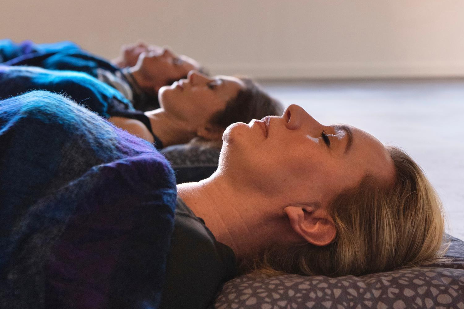 Fris&Vitaal yin yoga groepsles Fris & Virtaal yin yoga groepsles